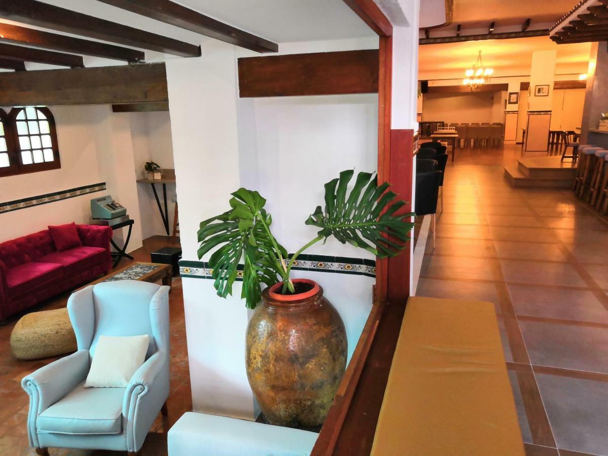 Hotel Ramis Fundado En 1969 อนดารา ภายนอก รูปภาพ